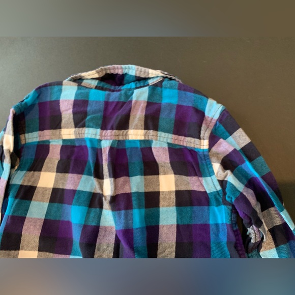 Gymboree Boys Size M (7/8) White, Black, Blue, and Purple Plaid Button Up - Picture 7 of 7